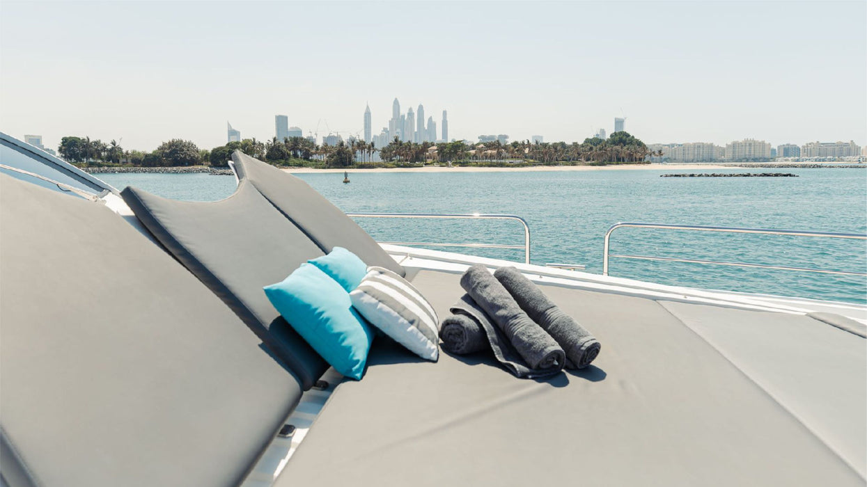 Dubai Premium Yacht Charter 90ft(28m) 20 Person Capacity