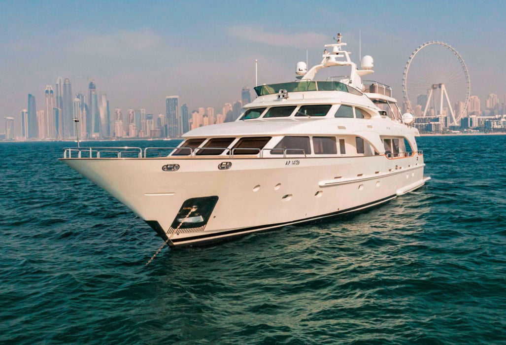 Dubai Premium Yat Kiralama 125ft (38m) 50 Kişi Kapasiteli