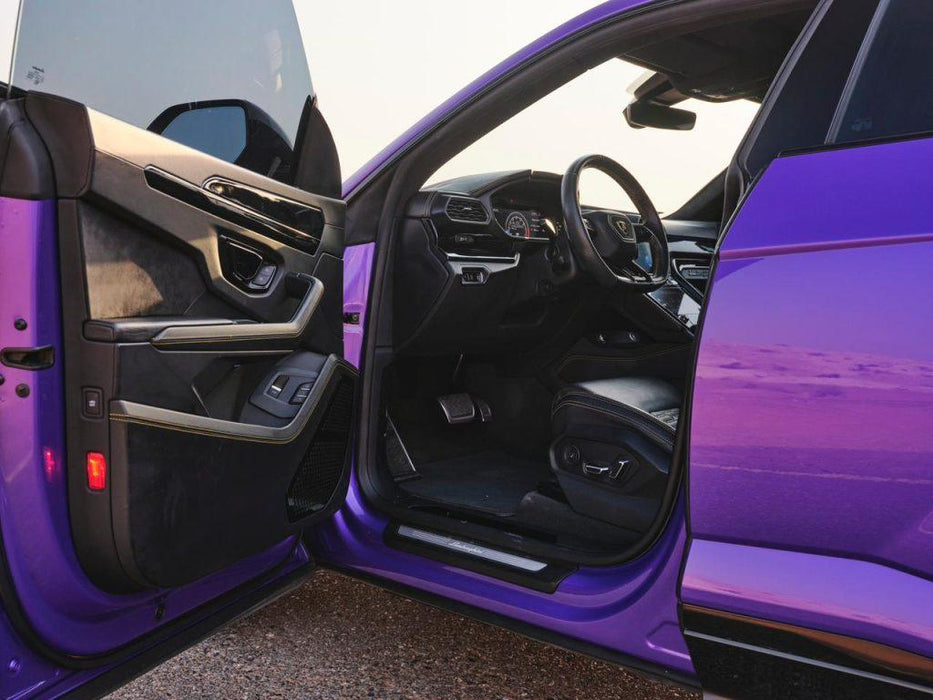 Lamborghini Urus Purple