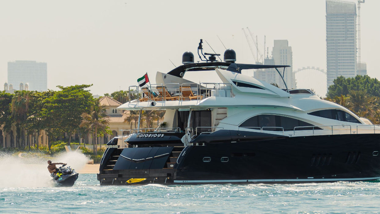 Dubai Premium Yacht Charter 90ft(28m) 20 Person Capacity