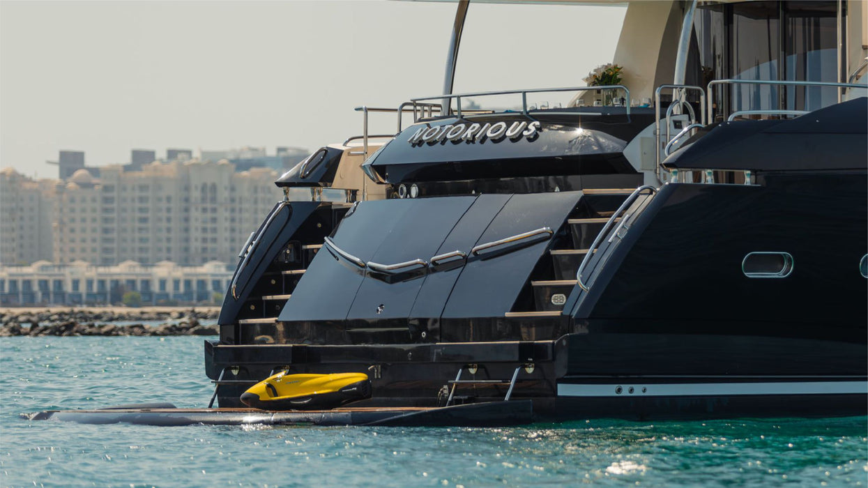 Dubai Premium Yacht Charter 90ft(28m) 20 Person Capacity