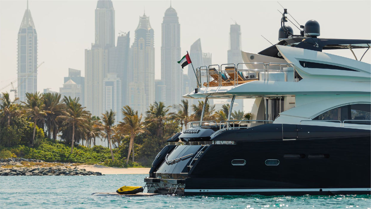 Dubai Premium Yacht Charter 90ft(28m) 20 Person Capacity