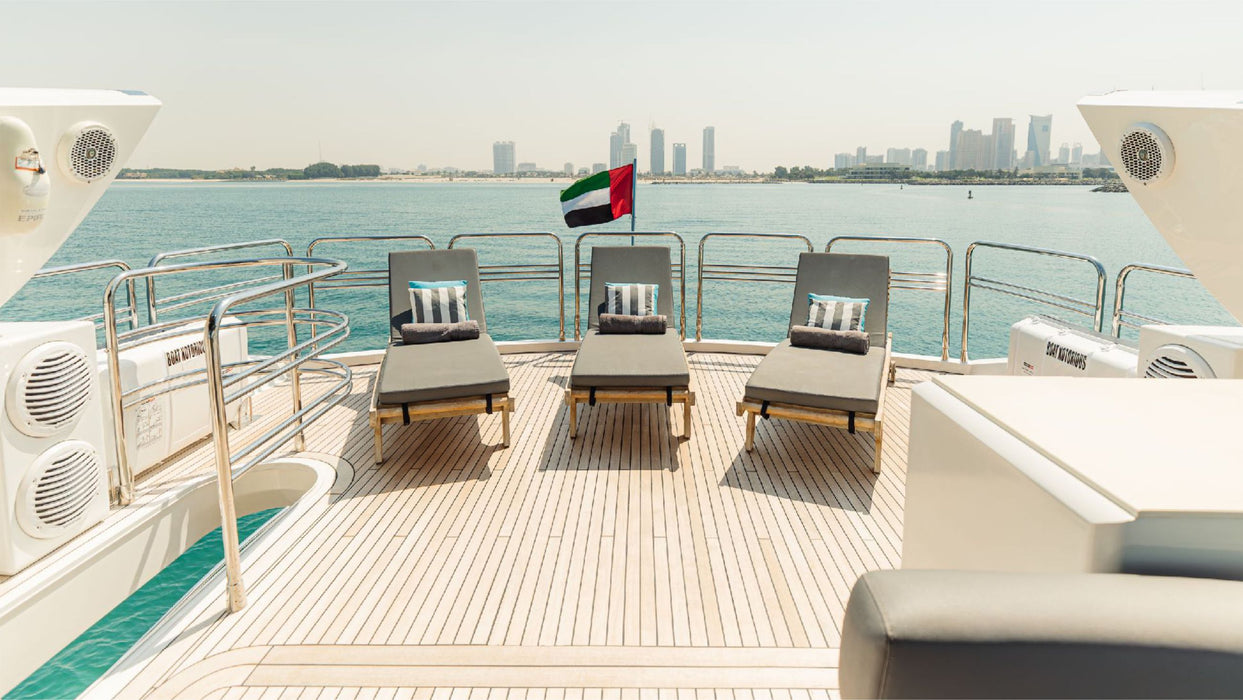 Dubai Premium Yacht Charter 90ft(28m) 20 Person Capacity