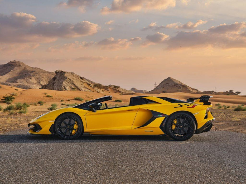 Lamborghini Aventador SVJ Roadster